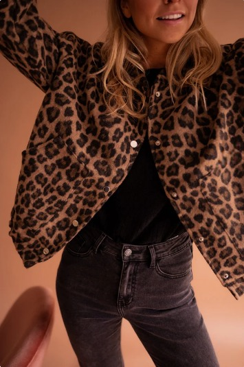 Élodie™ – Elegant Leopardmønstret Jakke