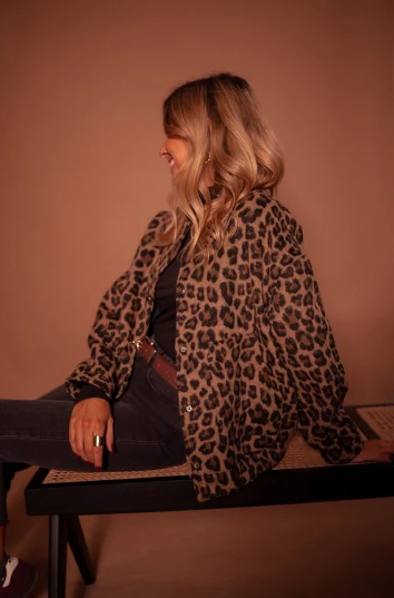 Élodie™ – Elegant Leopardmønstret Jakke