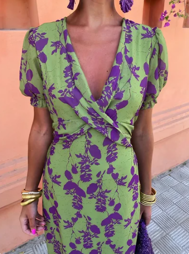 Rhiannon™ – Sofistikeret Sommerkjole med Elegant Snit