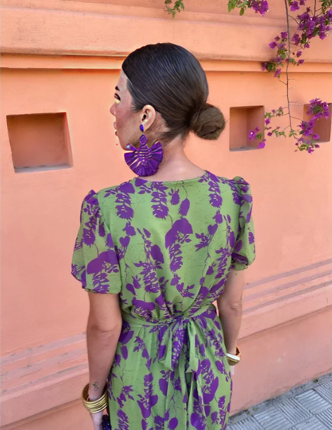 Rhiannon™ – Sofistikeret Sommerkjole med Elegant Snit